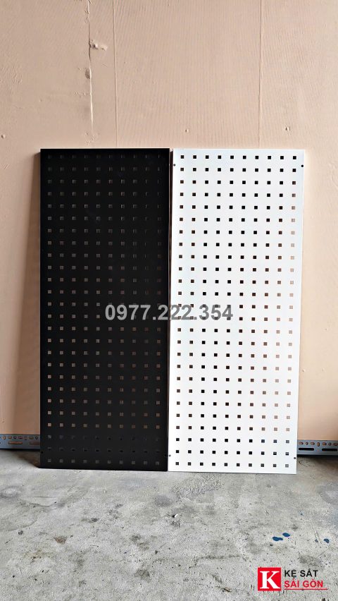 Tấm pegboard lỗ vuông 90×40 cm