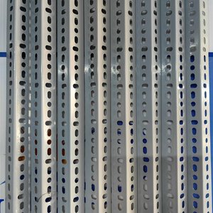 Sắt v lỗ 3x3 - 150cm - Xám